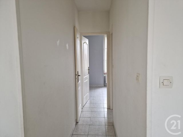 Appartement F3 &agrave; louer - 3 pi&egrave;ces - 58,90 m2 - Nevers - 58 - BOURGOGNE