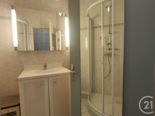 Appartement &agrave; louer - 3 pi&egrave;ces - 72 m2 - Nevers - 58 - BOURGOGNE