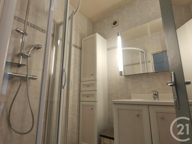 Appartement &agrave; louer - 3 pi&egrave;ces - 72 m2 - Nevers - 58 - BOURGOGNE
