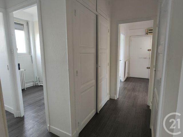 Appartement F4 &agrave; louer - 4 pi&egrave;ces - 101,64 m2 - Varennes Vauzelles - 58 - BOURGOGNE