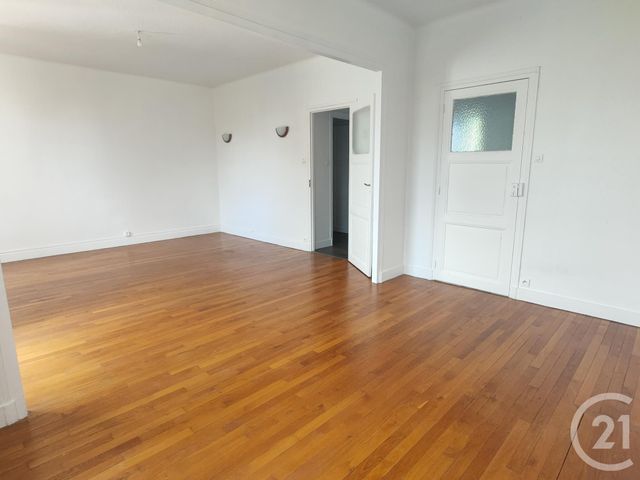 Appartement F4 &agrave; louer - 4 pi&egrave;ces - 101,64 m2 - Varennes Vauzelles - 58 - BOURGOGNE