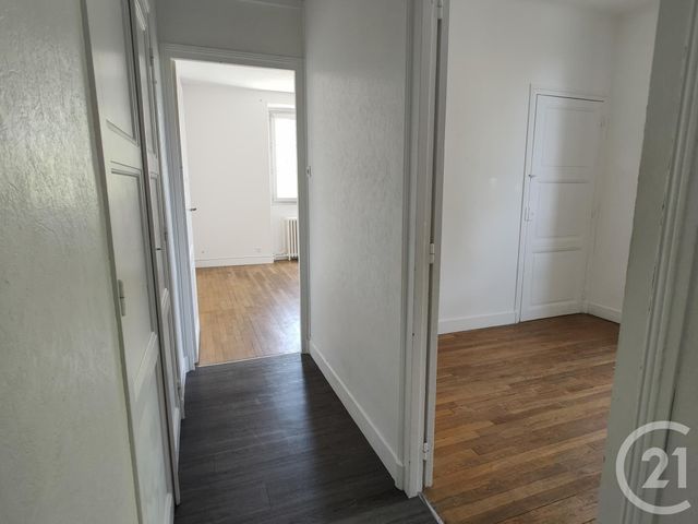 Appartement F4 &agrave; louer - 4 pi&egrave;ces - 101,64 m2 - Varennes Vauzelles - 58 - BOURGOGNE