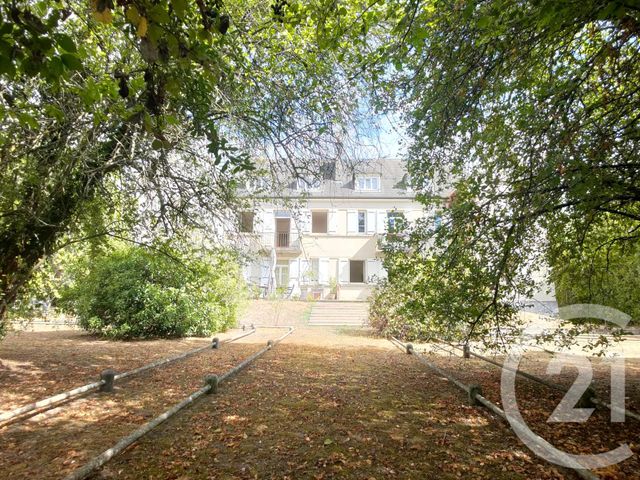 Appartement F4 &agrave; louer - 4 pi&egrave;ces - 101,64 m2 - Varennes Vauzelles - 58 - BOURGOGNE