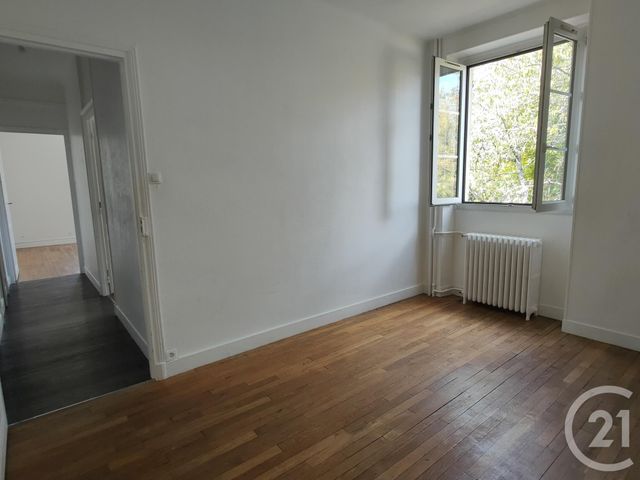 Appartement F4 &agrave; louer - 4 pi&egrave;ces - 101,64 m2 - Varennes Vauzelles - 58 - BOURGOGNE
