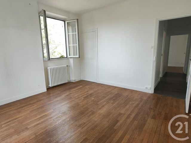 Appartement F4 &agrave; louer - 4 pi&egrave;ces - 101,64 m2 - Varennes Vauzelles - 58 - BOURGOGNE