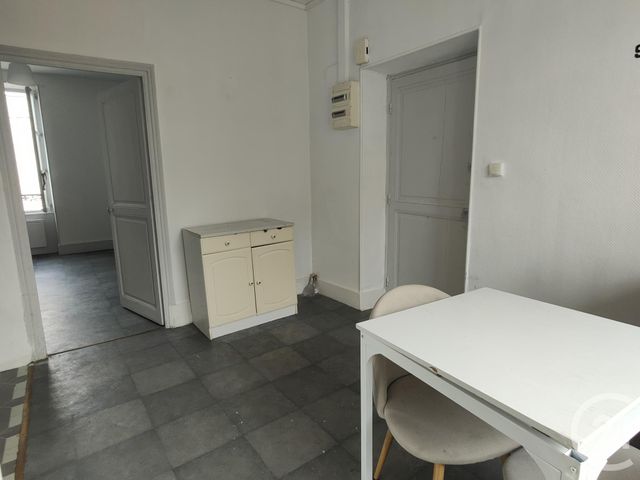 Appartement F1 bis &agrave; louer - 2 pi&egrave;ces - 40,96 m2 - Nevers - 58 - BOURGOGNE