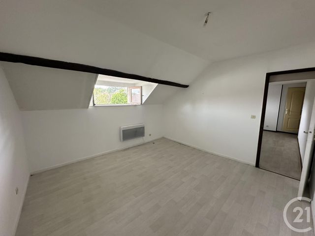 Maison &agrave; louer - 5 pi&egrave;ces - 99,58 m2 - Le Veurdre - 03 - AUVERGNE