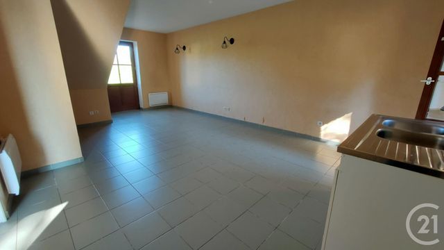 Appartement &agrave; louer - 3 pi&egrave;ces - 64,63 m2 - Fleury Sur Loire - 58 - BOURGOGNE