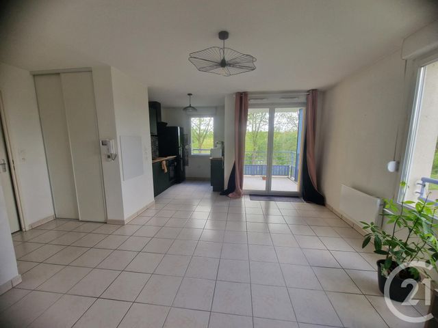 Appartement F3 &agrave; louer - 3 pi&egrave;ces - 60,35 m2 - Fourchambault - 58 - BOURGOGNE
