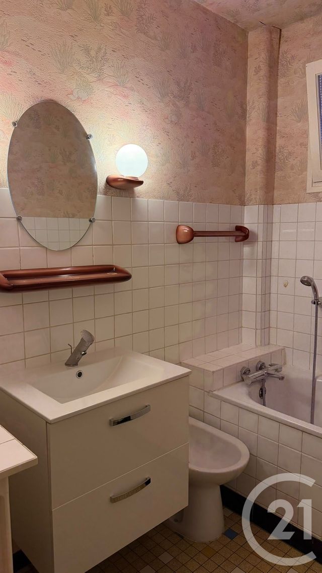 Appartement F4 &agrave; vendre - 4 pi&egrave;ces - 68 m2 - Varennes Vauzelles - 58 - BOURGOGNE
