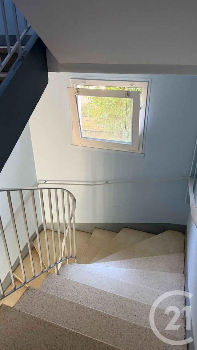 Appartement F4 &agrave; vendre - 4 pi&egrave;ces - 68 m2 - Varennes Vauzelles - 58 - BOURGOGNE