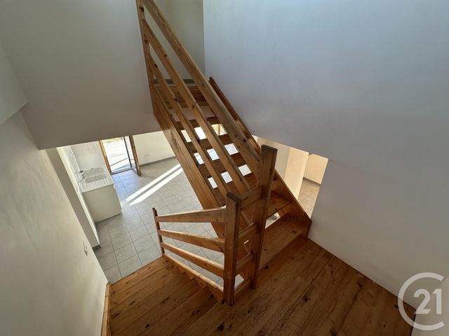 Maison &agrave; louer - 5 pi&egrave;ces - 108,12 m2 - Varennes Les Narcy - 58 - BOURGOGNE