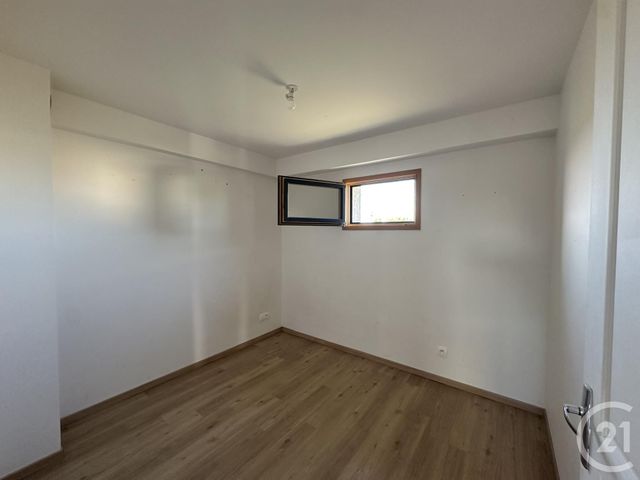 Maison &agrave; louer - 5 pi&egrave;ces - 108,12 m2 - Varennes Les Narcy - 58 - BOURGOGNE
