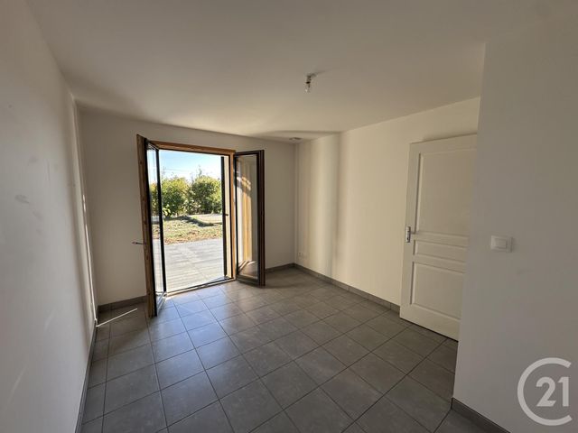 Maison &agrave; louer - 5 pi&egrave;ces - 108,12 m2 - Varennes Les Narcy - 58 - BOURGOGNE
