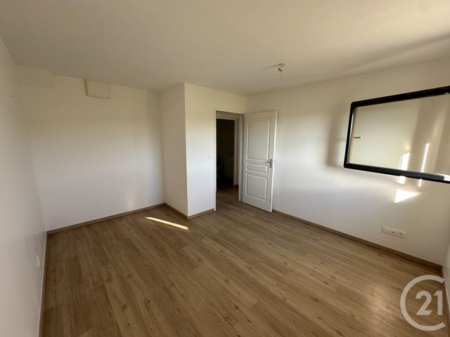 Maison &agrave; louer - 5 pi&egrave;ces - 108,12 m2 - Varennes Les Narcy - 58 - BOURGOGNE