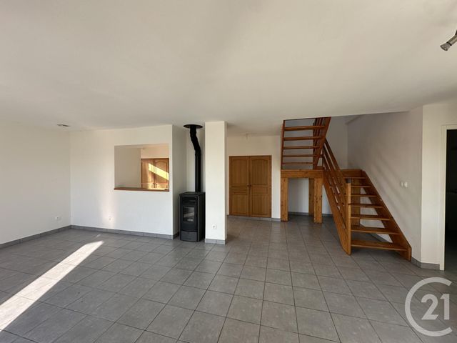 Maison &agrave; louer - 5 pi&egrave;ces - 108,12 m2 - Varennes Les Narcy - 58 - BOURGOGNE