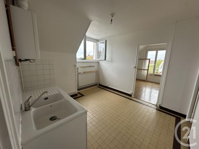 Appartement F3 &agrave; louer - 3 pi&egrave;ces - 56,11 m2 - Nevers - 58 - BOURGOGNE