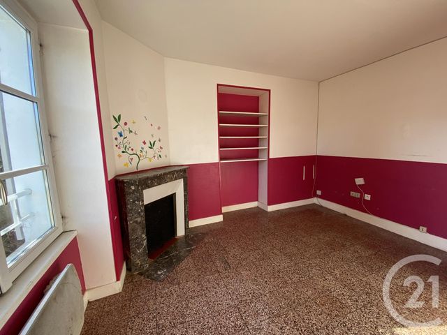 Afficher la photo en grand Maison à vendre - 8 pièces - 137 m2 - Magny Cours - 58 - BOURGOGNE