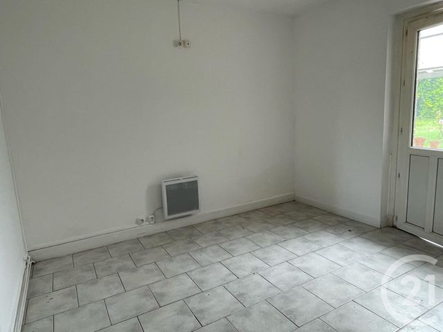 Afficher la photo en grand Maison à vendre - 9 pièces - 220,60 m2 - Sancoins - 18 - CENTRE