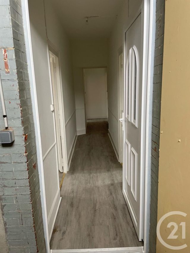 Afficher la photo en grand Maison à vendre - 9 pièces - 220,60 m2 - Sancoins - 18 - CENTRE