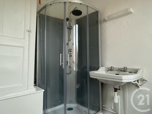 Afficher la photo en grand Maison à vendre - 9 pièces - 220,60 m2 - Sancoins - 18 - CENTRE