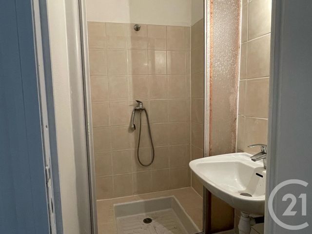 Afficher la photo en grand Maison à vendre - 9 pièces - 220,60 m2 - Sancoins - 18 - CENTRE