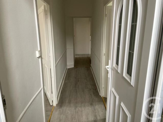 Afficher la photo en grand Maison à vendre - 9 pièces - 220,60 m2 - Sancoins - 18 - CENTRE