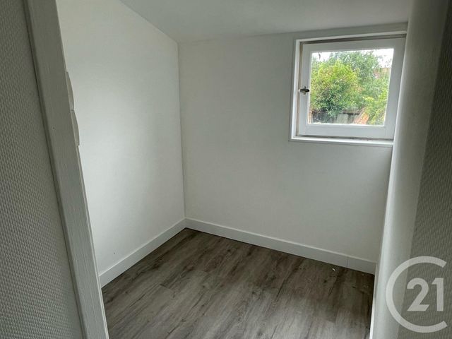 Afficher la photo en grand Maison à vendre - 9 pièces - 220,60 m2 - Sancoins - 18 - CENTRE