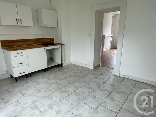 Afficher la photo en grand Maison à vendre - 9 pièces - 220,60 m2 - Sancoins - 18 - CENTRE