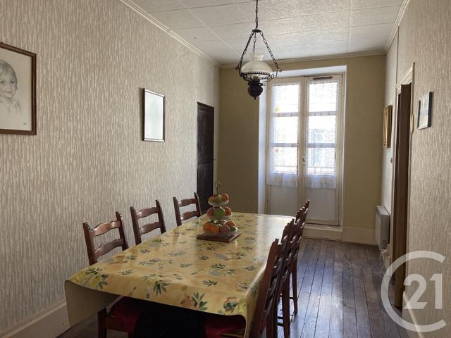 Afficher la photo en grand Maison à vendre - 6 pièces - 172 m2 - St Pierre Le Moutier - 58 - BOURGOGNE