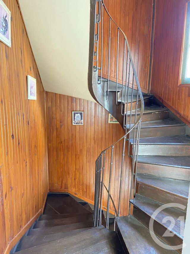 Afficher la photo en grand Maison à vendre - 6 pièces - 172 m2 - St Pierre Le Moutier - 58 - BOURGOGNE