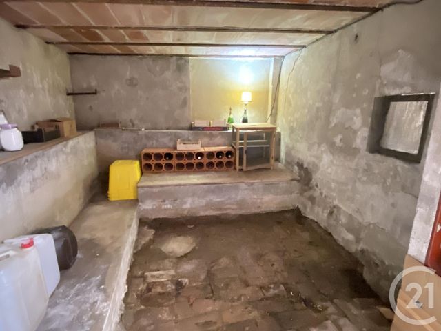 Afficher la photo en grand Maison à vendre - 6 pièces - 172 m2 - St Pierre Le Moutier - 58 - BOURGOGNE