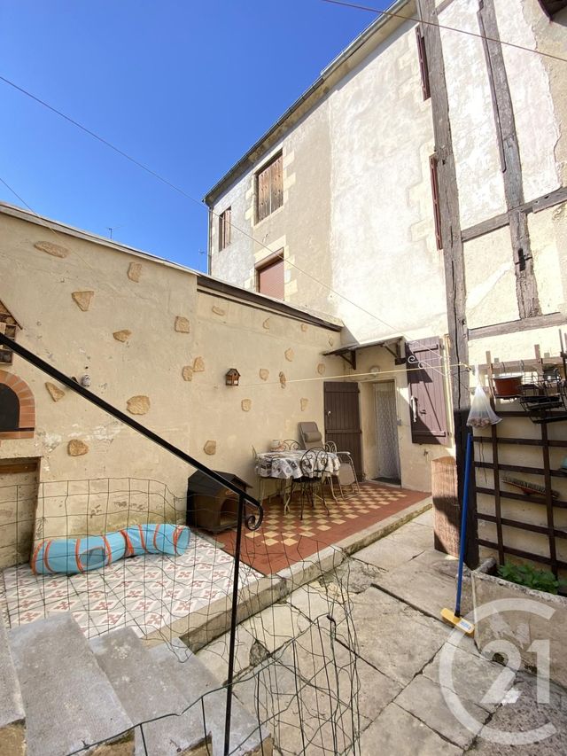 Afficher la photo en grand Maison à vendre - 6 pièces - 172 m2 - St Pierre Le Moutier - 58 - BOURGOGNE