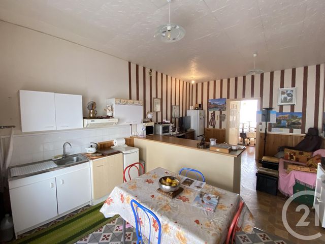 Afficher la photo en grand Maison à vendre - 6 pièces - 172 m2 - St Pierre Le Moutier - 58 - BOURGOGNE