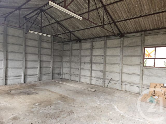 Parking &agrave; vendre - 300 m2 - St Pierre Le Moutier - 58 - BOURGOGNE