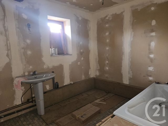 Maison à vendre - 4 pièces - 110 m2 - St Pierre Le Moutier - 58 - BOURGOGNE