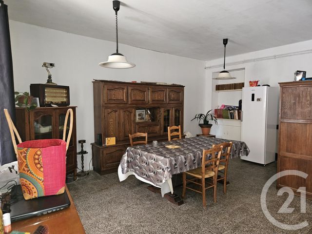 Afficher la photo en grand Maison à vendre - 10 pièces - 245 m2 - St Pierre Le Moutier - 58 - BOURGOGNE