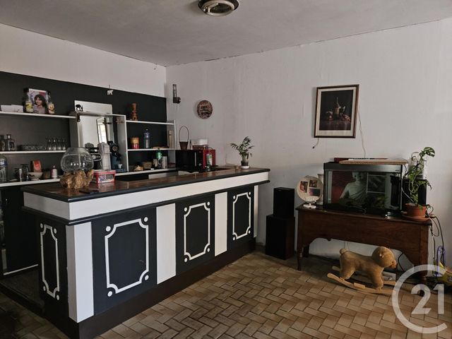 Afficher la photo en grand Maison à vendre - 10 pièces - 245 m2 - St Pierre Le Moutier - 58 - BOURGOGNE