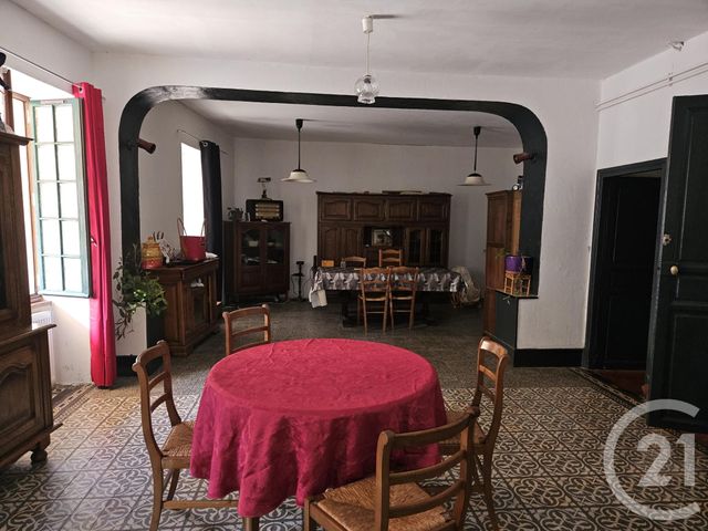 Afficher la photo en grand Maison à vendre - 10 pièces - 245 m2 - St Pierre Le Moutier - 58 - BOURGOGNE