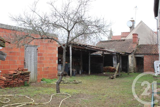 Afficher la photo en grand Maison à vendre - 9 pièces - 243 m2 - Sancoins - 18 - CENTRE