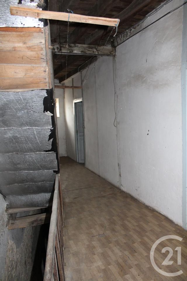 Afficher la photo en grand Maison à vendre - 9 pièces - 243 m2 - Sancoins - 18 - CENTRE