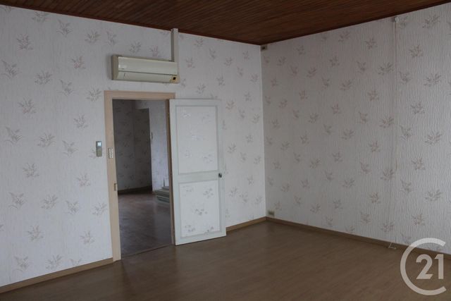 Afficher la photo en grand Maison à vendre - 9 pièces - 243 m2 - Sancoins - 18 - CENTRE