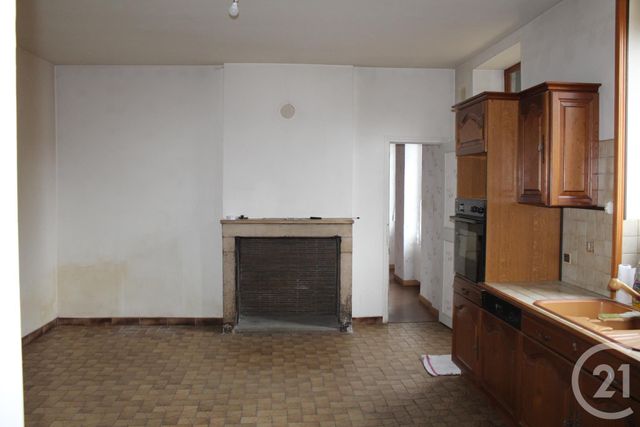 Afficher la photo en grand Maison à vendre - 9 pièces - 243 m2 - Sancoins - 18 - CENTRE