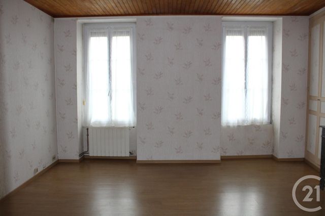 Afficher la photo en grand Maison à vendre - 9 pièces - 243 m2 - Sancoins - 18 - CENTRE