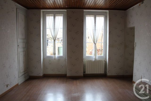 Afficher la photo en grand Maison à vendre - 9 pièces - 243 m2 - Sancoins - 18 - CENTRE