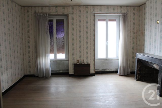 Afficher la photo en grand Maison à vendre - 9 pièces - 243 m2 - Sancoins - 18 - CENTRE