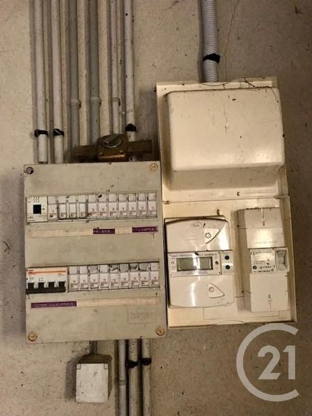 Afficher la photo en grand Maison à vendre - 8 pièces - 237,62 m2 - Blet - 18 - CENTRE