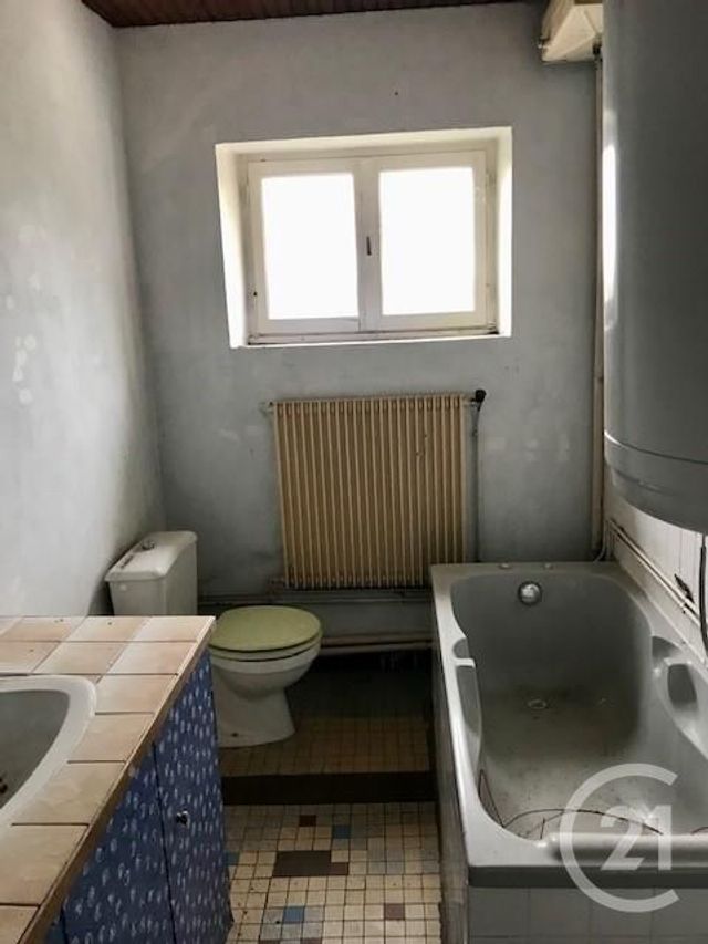 Afficher la photo en grand Maison à vendre - 8 pièces - 237,62 m2 - Blet - 18 - CENTRE