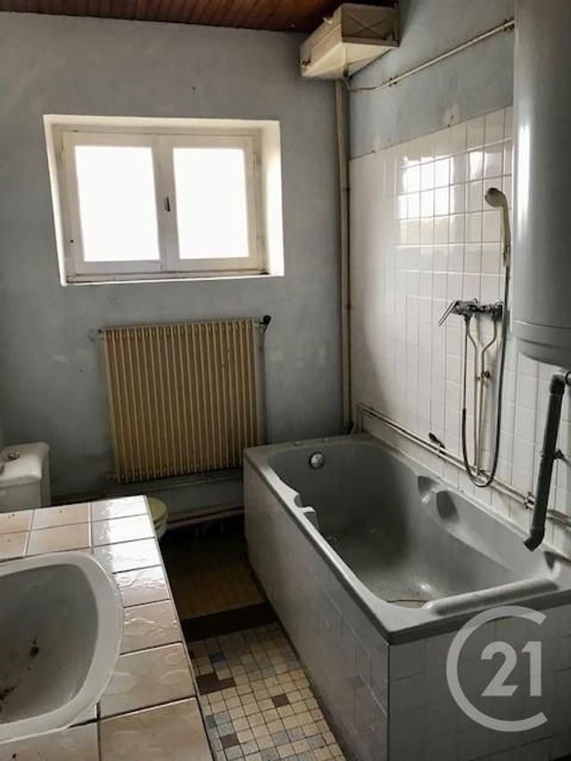 Afficher la photo en grand Maison à vendre - 8 pièces - 237,62 m2 - Blet - 18 - CENTRE