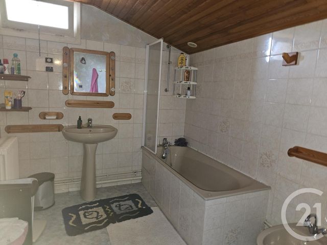 Afficher la photo en grand Maison à vendre - 6 pièces - 170 m2 - St Pierre Le Moutier - 58 - BOURGOGNE